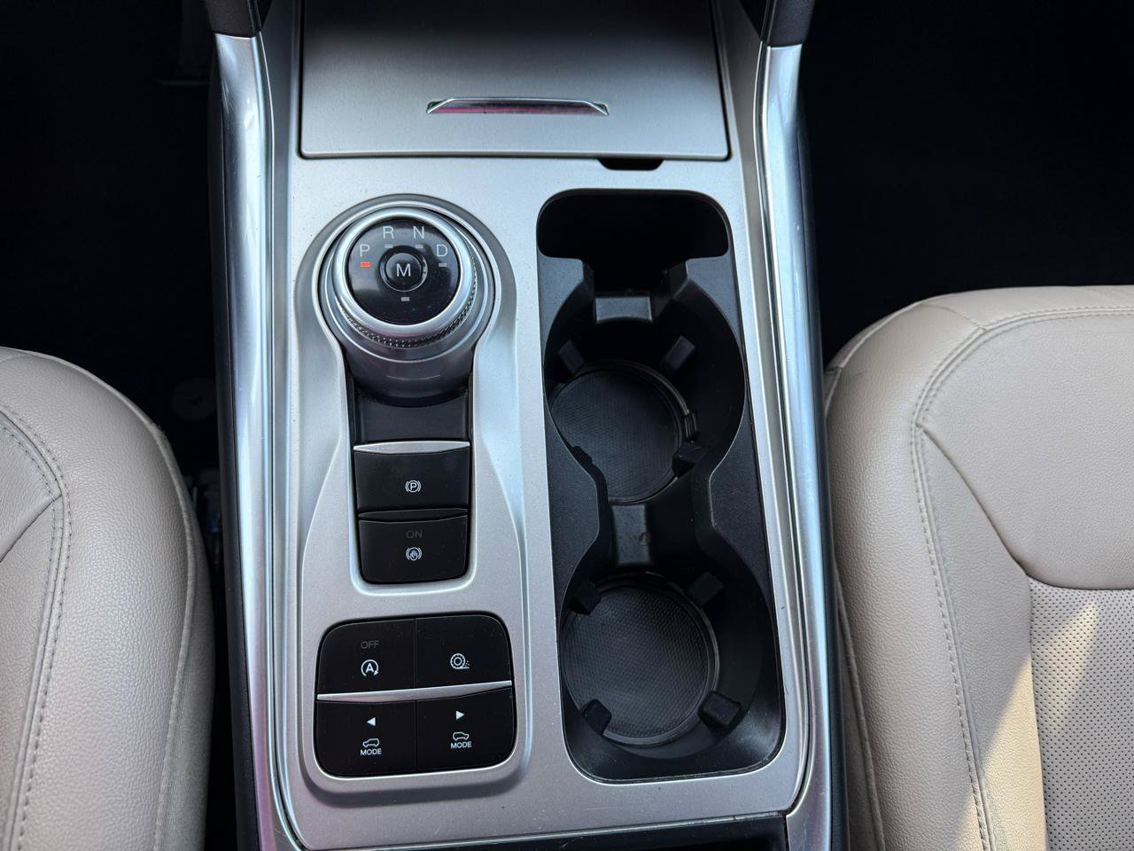 Used 2020 Ford Explorer Limited RWD image 37