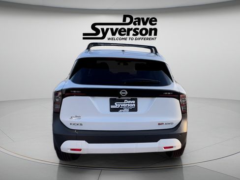 New 2026 Nissan Kicks SR w/ Cold Weather Package AWD/4WD image 6