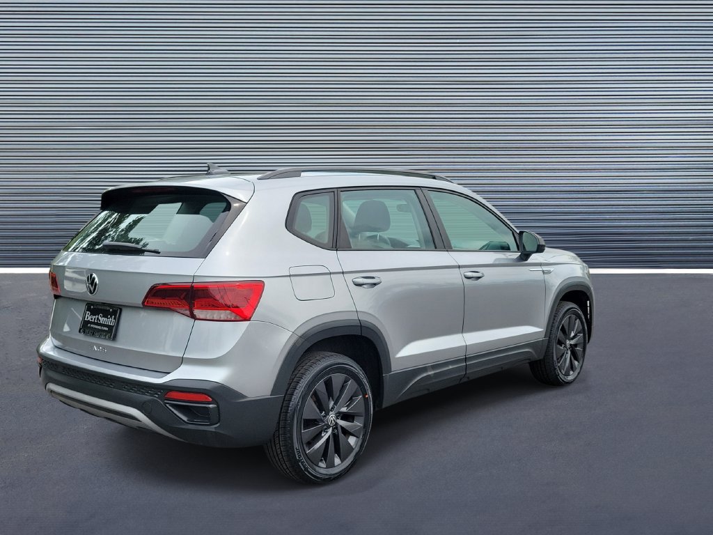 Used 2023 Volkswagen Taos S FWD image 3