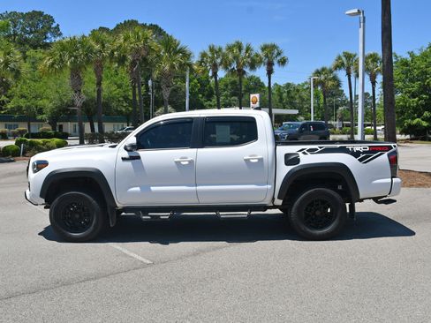 Certified 2021 Toyota Tacoma TRD Pro AWD/4WD image 5