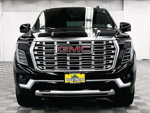 Used 2026 GMC Yukon Denali w/ Denali Reserve Package AWD/4WD image 4