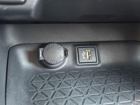 Used 2023 Toyota RAV4 LE AWD/4WD image 25