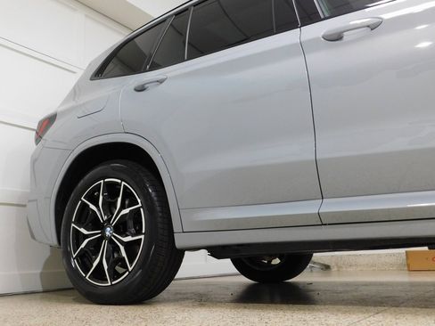 Used 2024 BMW X3 xDrive30i image 9