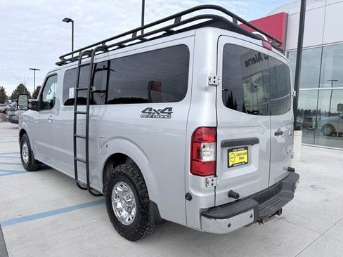 Used 2017 Nissan NV 3500 SL image 6