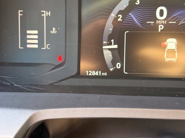 Used 2024 Toyota Tacoma SR5 AWD/4WD image 4