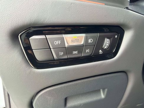 Used 2023 BMW M4 CSL RWD image 64