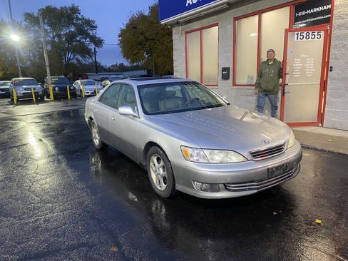 Used 2001 Lexus ES 330 image 3