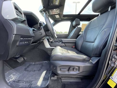 Used 2024 Toyota Tundra Platinum AWD/4WD image 20