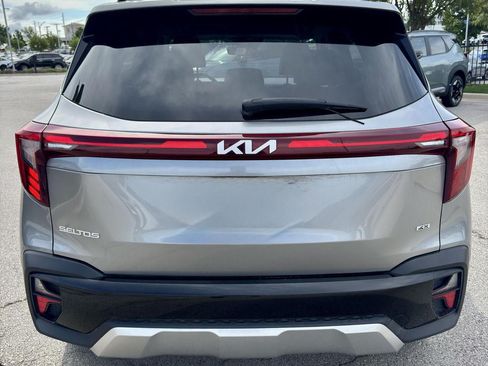 Used 2024 Kia Seltos S AWD/4WD image 4