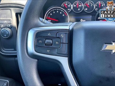 Used 2022 Chevrolet Silverado 1500 Custom w/ LPO, Blackout Package RWD image 18