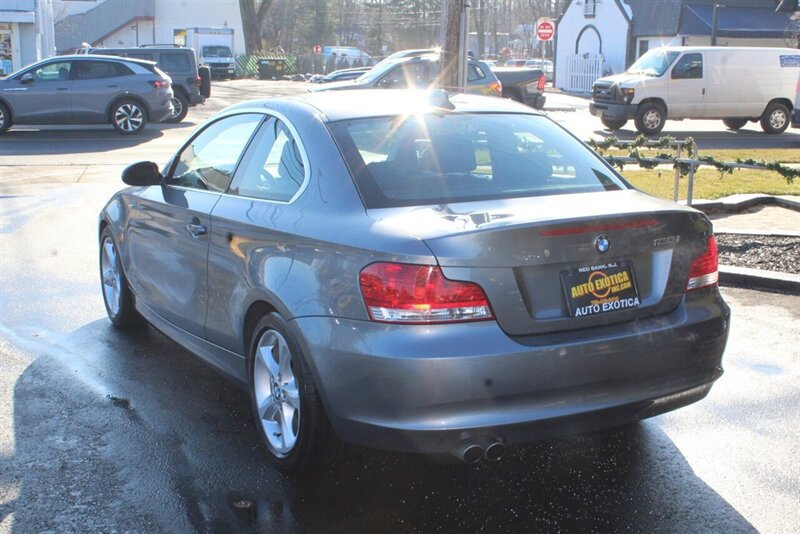 Used 2009 BMW 128i Coupe RWD image 2
