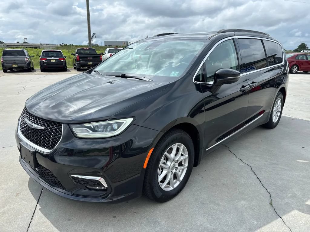 Used 2022 Chrysler Pacifica Touring-L FWD image 8