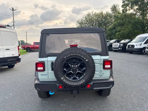 Used 2023 Jeep Wrangler Unlimited w/ Cold Weather Group AWD/4WD image 5