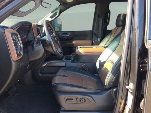 Used 2022 Chevrolet Silverado 3500 High Country image 10