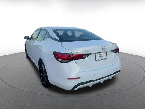Used 2025 Nissan Sentra SV image 11