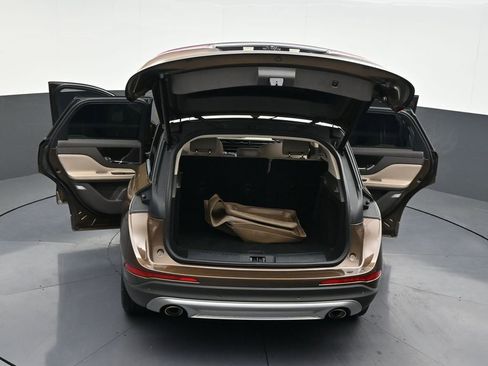 Used 2022 Lincoln Corsair FWD image 36