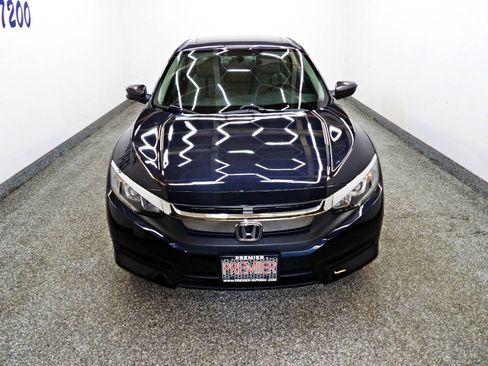 Used 2016 Honda Civic EX image 2