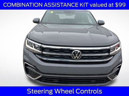 Used 2021 Volkswagen Atlas Cross Sport SE w/ Panoramic Sunroof Package image 10