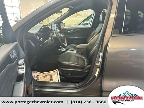 Used 2025 Ford Escape ST-Line Select image 10