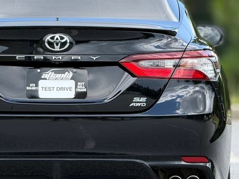 Used 2021 Toyota Camry SE AWD/4WD image 17