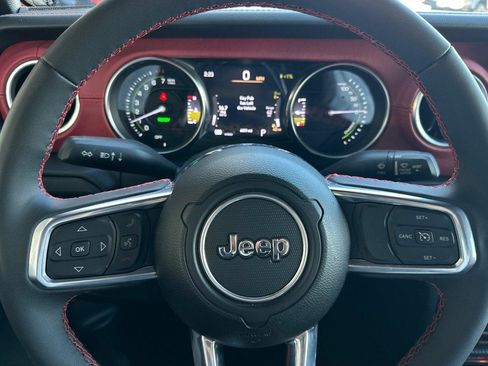 Used 2023 Jeep Wrangler Unlimited Rubicon 4xe image 26