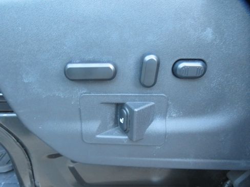 Used 2018 Ford Transit 150 XLT image 16