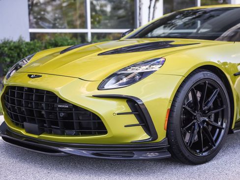Used 2025 Aston Martin V8 Vantage Coupe RWD image 47