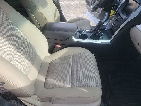 Used 2014 Ford Explorer XLT image 23