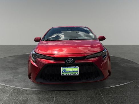 Used 2020 Toyota Corolla LE FWD image 2