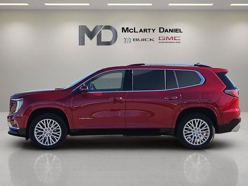 Used 2025 GMC Acadia Denali AWD/4WD image 3