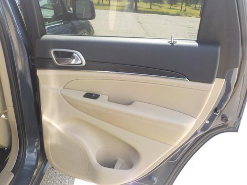 Used 2021 Jeep Grand Cherokee Limited w/ Trailer Tow Group IV AWD/4WD image 13
