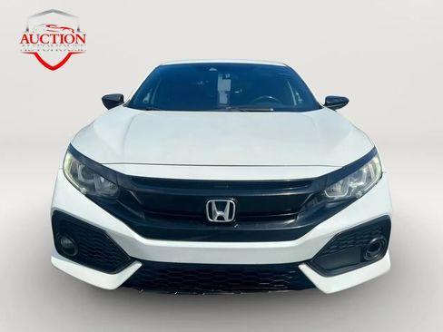 Used 2019 Honda Civic Sport image 2