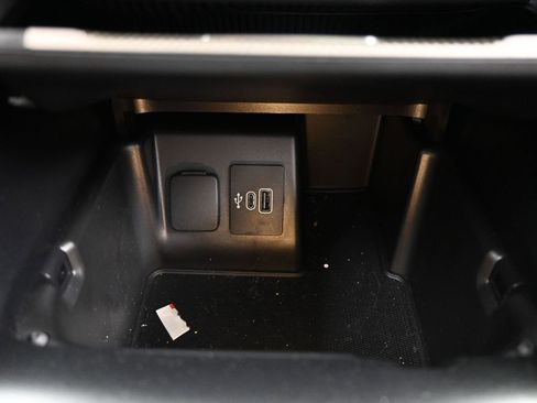 New 2025 Ford Explorer Active w/ Active Comfort Package image 21