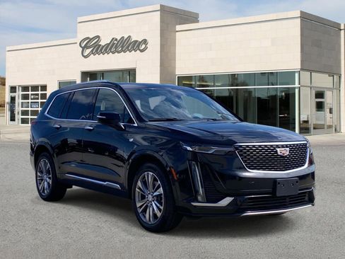 Certified 2025 Cadillac XT6 Premium Luxury AWD/4WD image 1