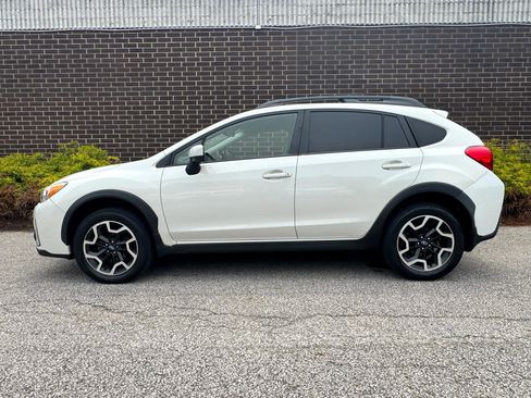 Used 2017 Subaru Crosstrek 2.0i Premium image 26