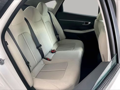 Certified 2025 Hyundai Sonata SE FWD image 20