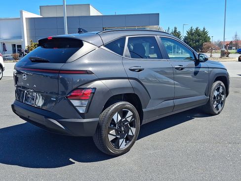 Used 2024 Hyundai Kona SEL AWD/4WD image 6