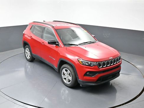Used 2024 Jeep Compass Latitude w/ Altitude Special Edition image 44
