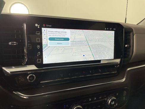 Used 2025 GMC Sierra 2500 SLT w/ SLT Convenience Package image 14