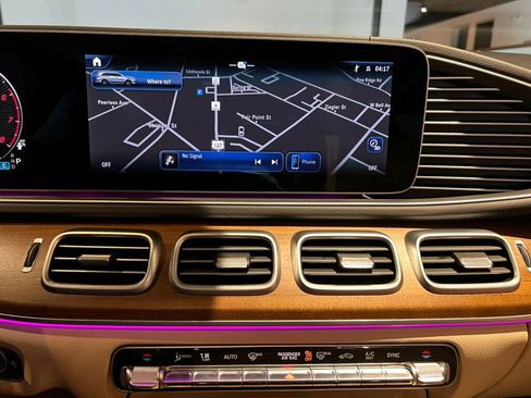 Used 2024 Mercedes-Benz GLS 450 4MATIC image 20