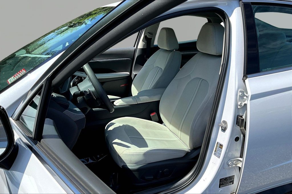 Used 2025 Hyundai Sonata SEL FWD image 22