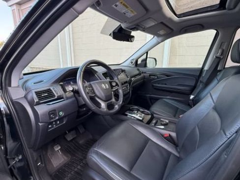 Used 2019 Honda Pilot Touring image 9