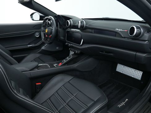 Certified 2023 Ferrari Portofino M image 49