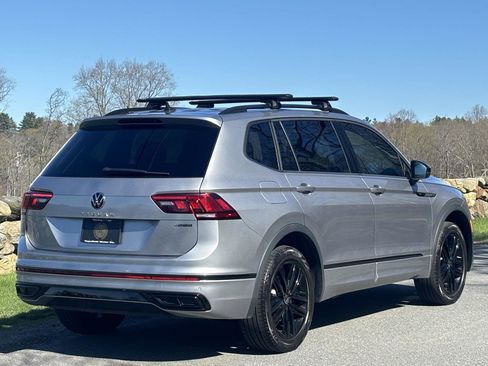 Used 2022 Volkswagen Tiguan SE R-Line AWD/4WD image 4