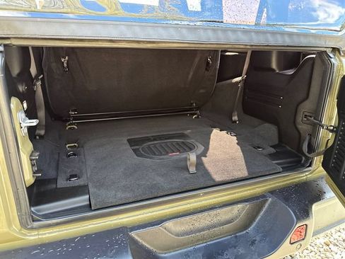Used 2025 Jeep Wrangler Sport AWD/4WD image 13