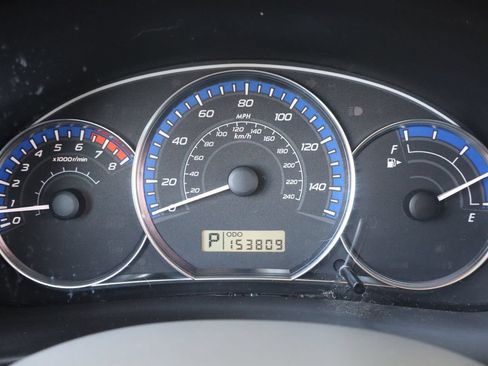 Used 2011 Subaru Forester 2.5X w/ Popular Equipment Group 1A AWD/4WD image 31