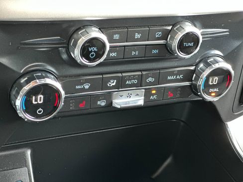 Certified 2021 Ford F150 XLT w/ Equipment Group 302A High image 20