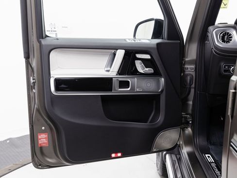 Used 2025 Mercedes-Benz G 580 w/ EQ Technology image 5