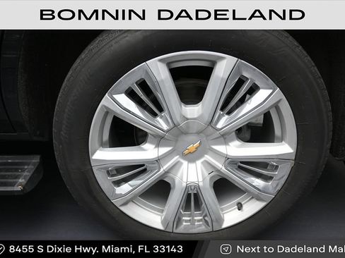 Used 2023 Chevrolet Tahoe High Country AWD/4WD image 1