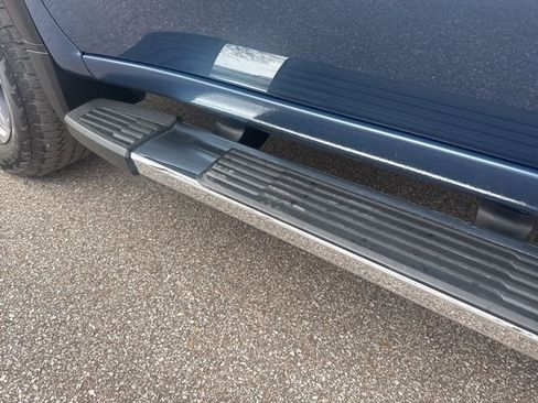 Used 2024 GMC Sierra 1500 SLT w/ SLT Premium Plus Package image 11